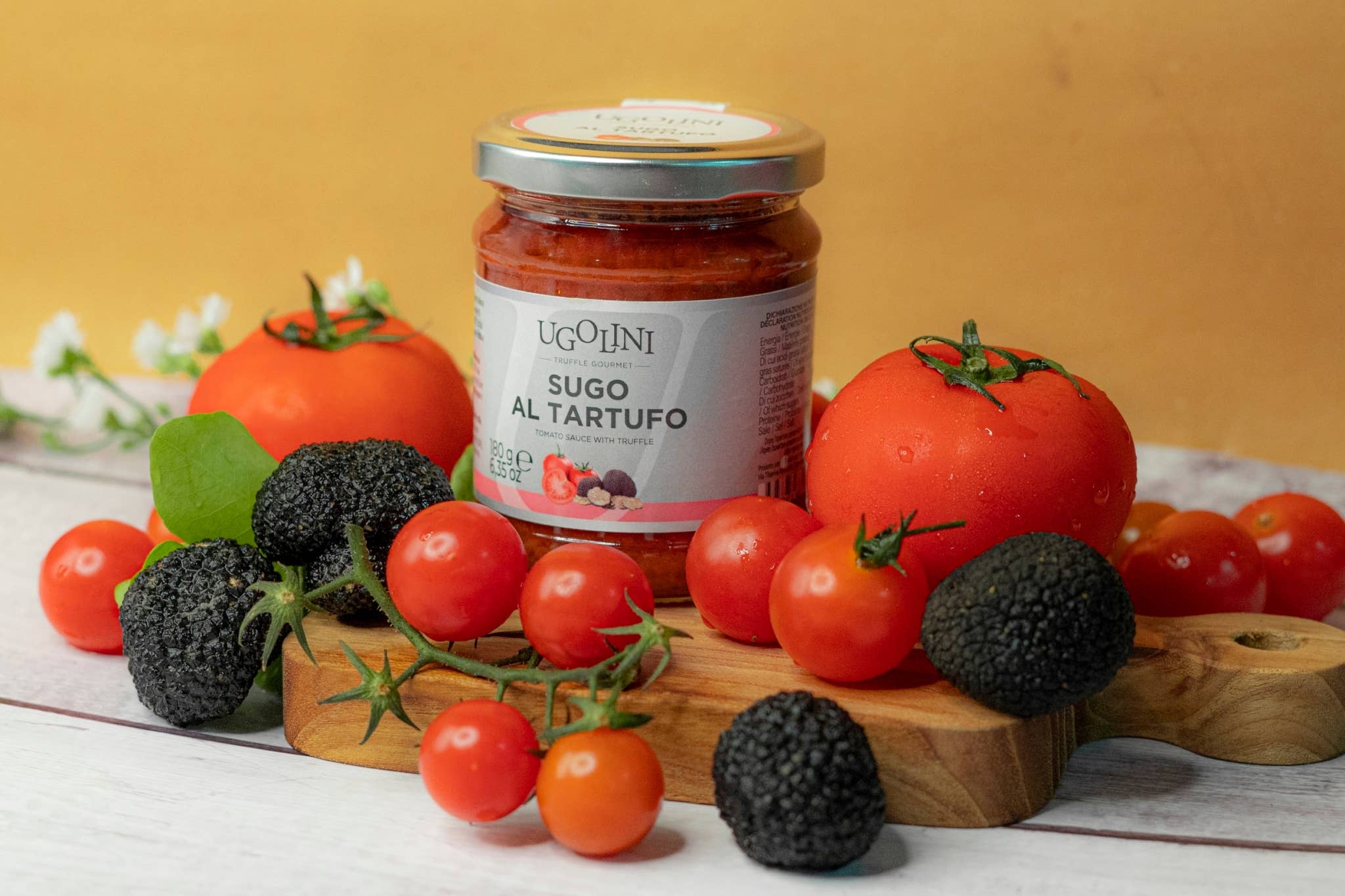 Pomidorų padažas su juodaisiais trumais „Ugolini“, 180 g